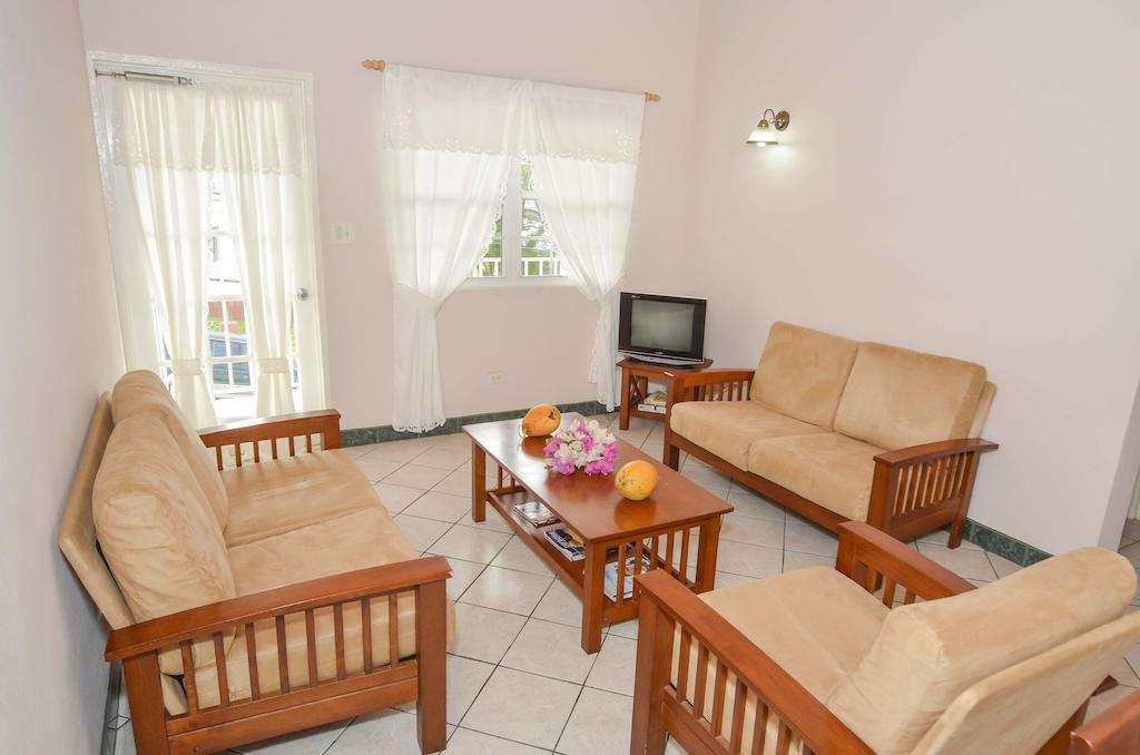 Caribbean Inn And Suites St. John's Habitación foto